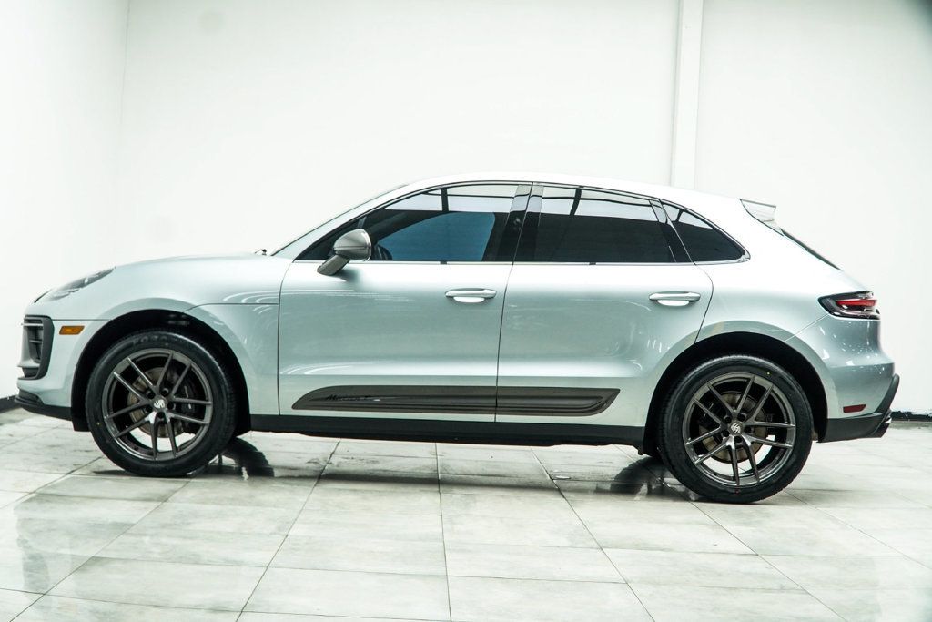 Porsche Macan photo 11