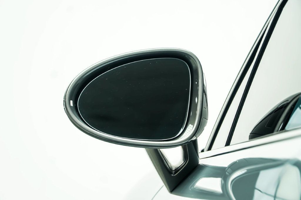 Porsche Macan photo 16