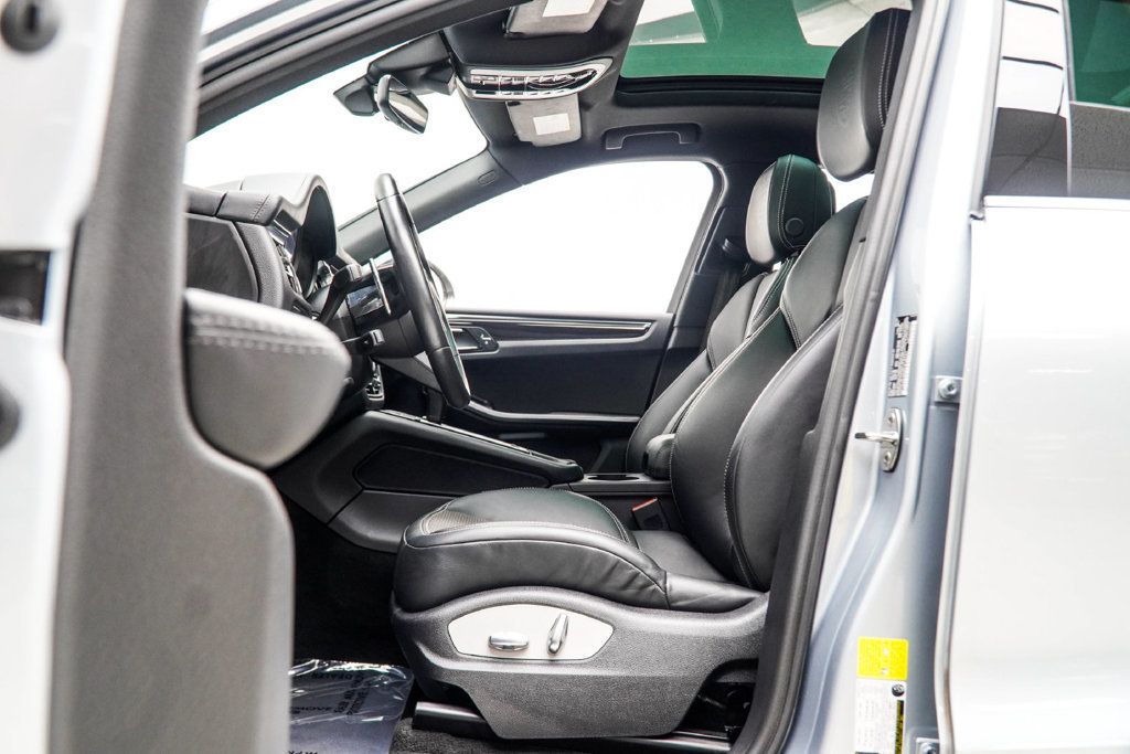 Porsche Macan photo 41