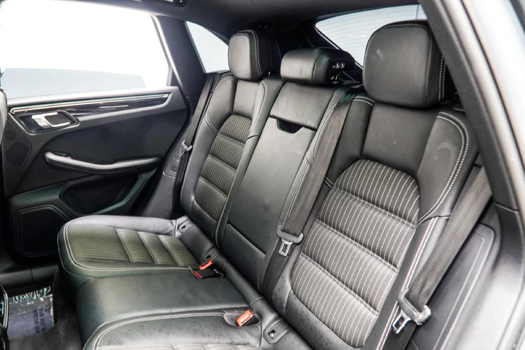 Porsche Macan photo 44