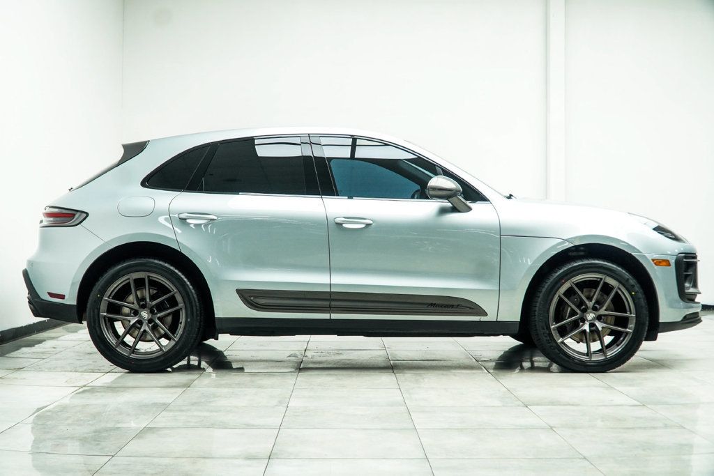 Porsche Macan photo 8