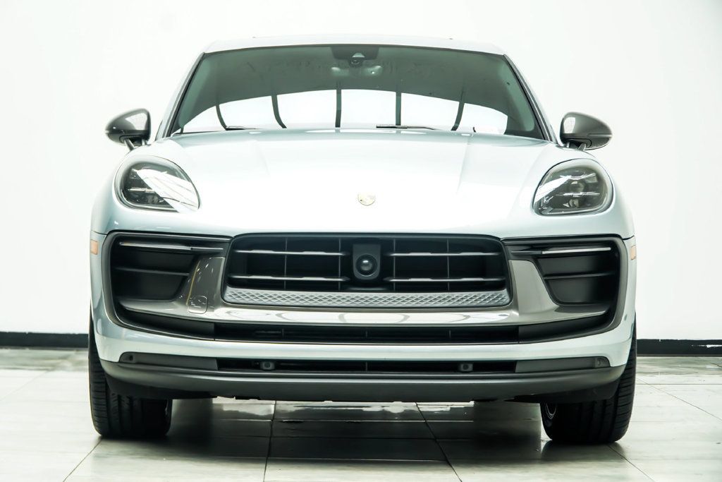 Porsche Macan photo 9