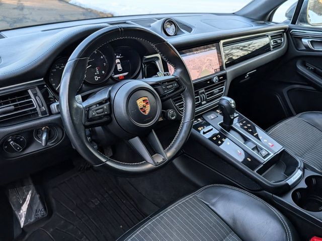 2023 Porsche Macan T - 23022245 - 17