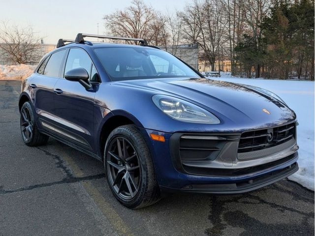 2023 Porsche Macan T - 23022245 - 2