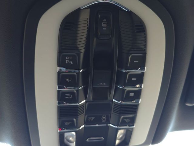 2023 Porsche Macan T - 23026308 - 27