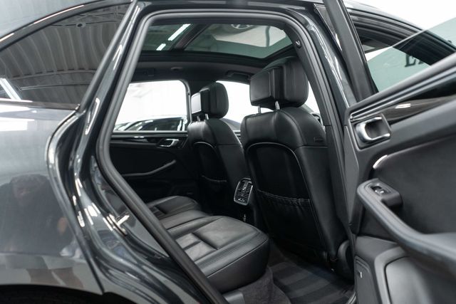 2023 Porsche Macan T - 23012873 - 11