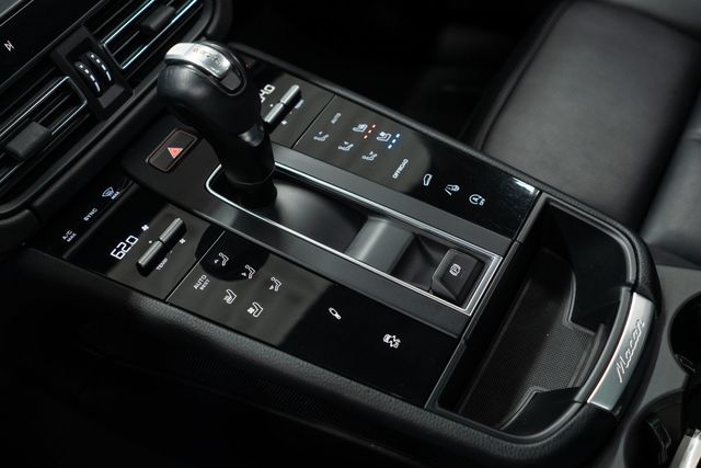 2023 Porsche Macan T - 23012873 - 16