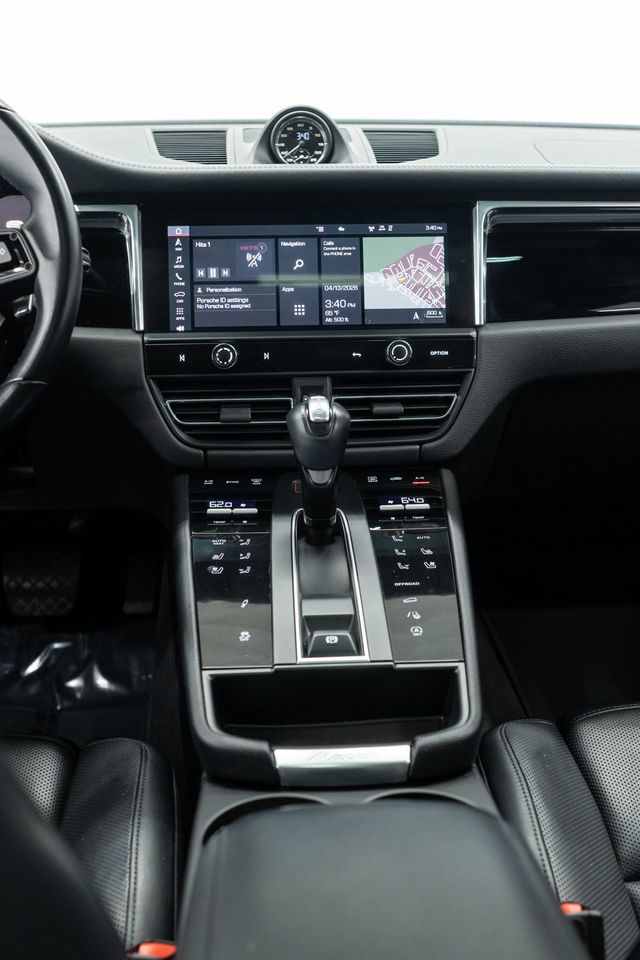 2023 Porsche Macan T - 23012873 - 27