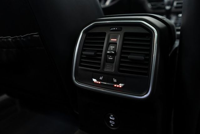 2023 Porsche Macan T - 23012873 - 29