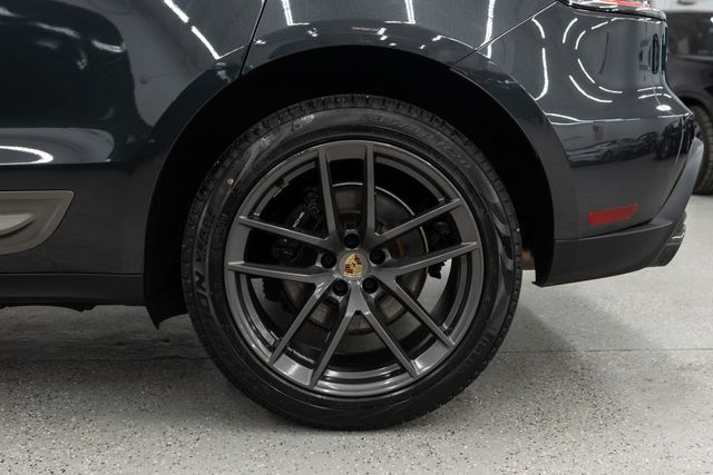 2023 Porsche Macan T - 23012873 - 33