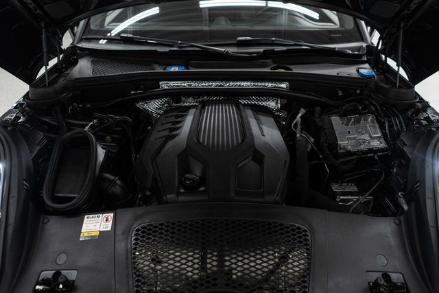2023 Porsche Macan T - 23012873 - 38