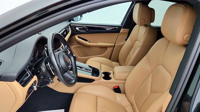 2023 Porsche Macan w/ Premium Pkg Plus, 21'' RS Spyder Wheels, Surround View & BOSE - 23032062 - 20