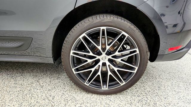 2023 Porsche Macan w/ Premium Pkg Plus, 21'' RS Spyder Wheels, Surround View & BOSE - 23032062 - 8