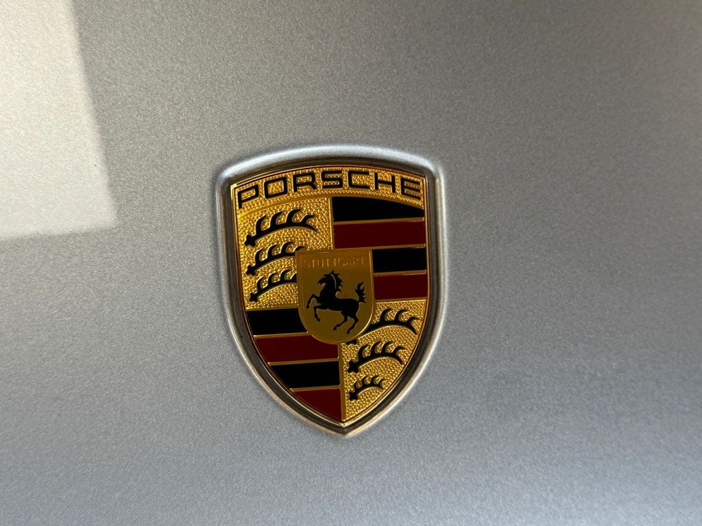 2023 Porsche Panamera 4 E-Hybrid Platinum Edition AWD - 22910639 - 18