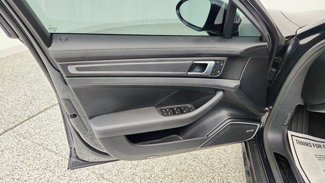 2023 Porsche Panamera 4 E-Hybrid Platinum Edition AWD with 21'' Wheels & Leather Seats - 22988829 - 10