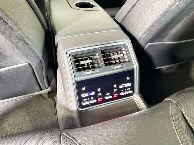 2023 Porsche Panamera 4 Platinum Edition - 23027813 - 19