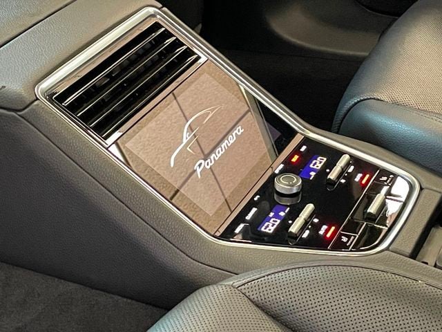 2023 Porsche Panamera 4 Platinum Edition AWD - 23049504 - 17