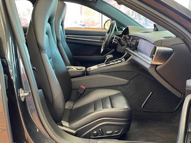2023 Porsche Panamera 4 Platinum Edition AWD - 23049504 - 24