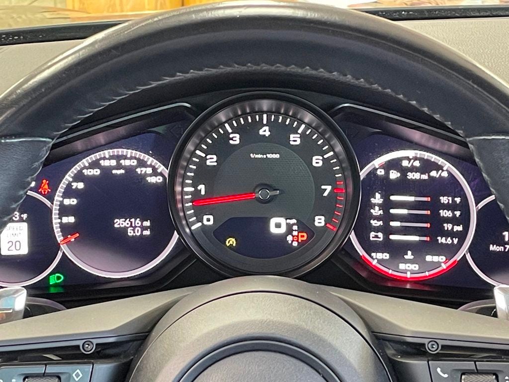 2023 Porsche Panamera 4 Platinum Edition AWD - 23049504 - 30