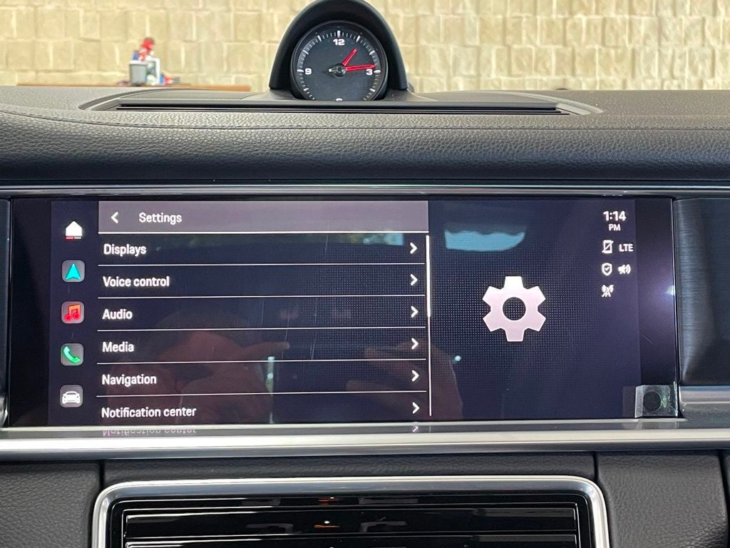2023 Porsche Panamera 4 Platinum Edition AWD - 23049504 - 32