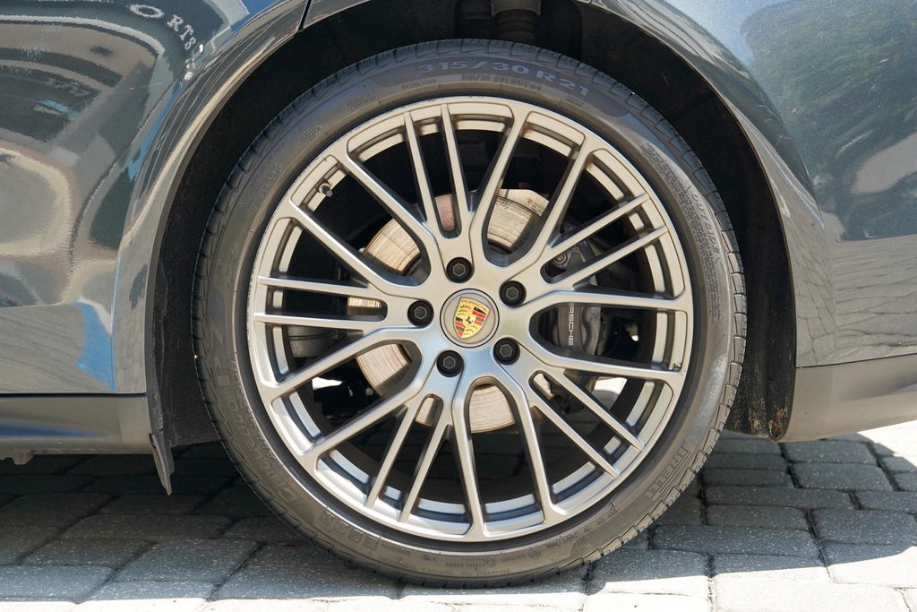 2023 Porsche Panamera 4 Platinum Edition AWD - 23036530 - 16