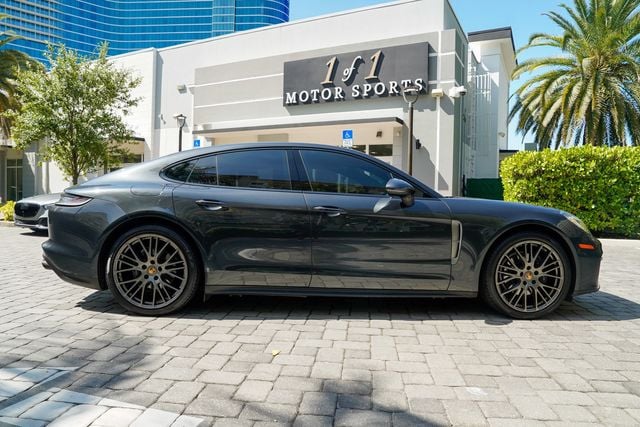 2023 Porsche Panamera 4 Platinum Edition AWD - 23036530 - 32