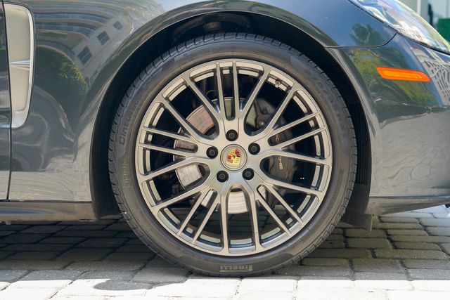 2023 Porsche Panamera 4 Platinum Edition AWD - 23036530 - 34