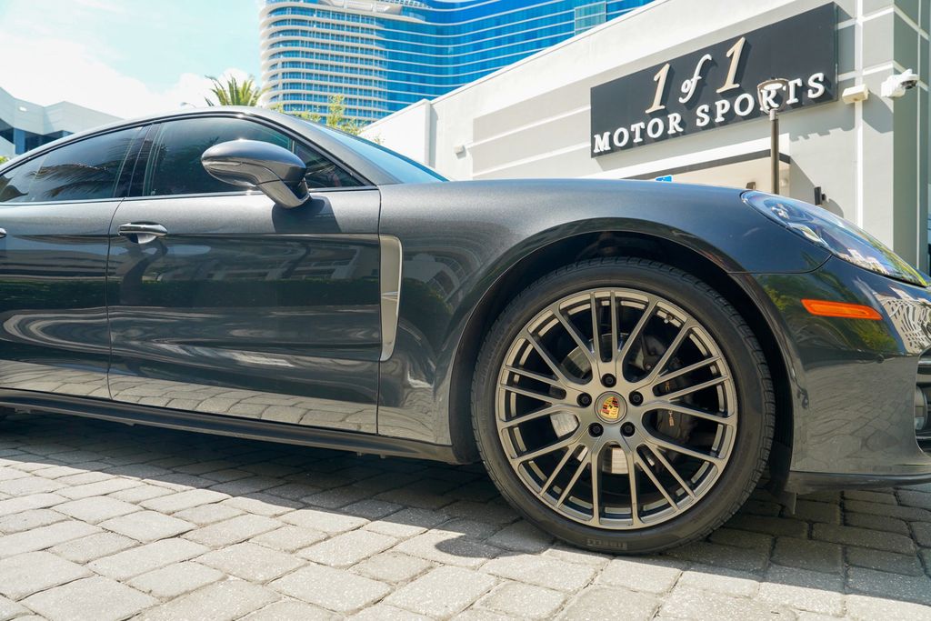 2023 Porsche Panamera 4 Platinum Edition AWD - 23036530 - 35