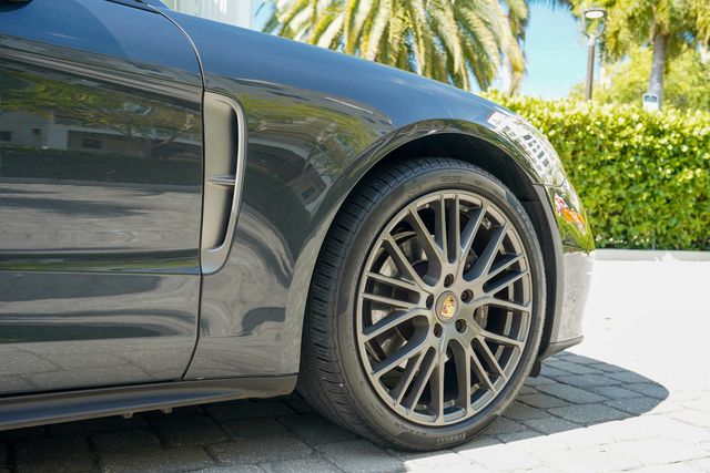 2023 Porsche Panamera 4 Platinum Edition AWD - 23036530 - 47
