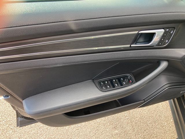 2023 Porsche Panamera 4 Platinum Edition AWD - 22939988 - 6