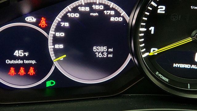 2023 Porsche Panamera 4S E-Hybrid AWD w/ Premium Package, 21'' Wheels & Rear 2+1 Seats - 22946171 - 15