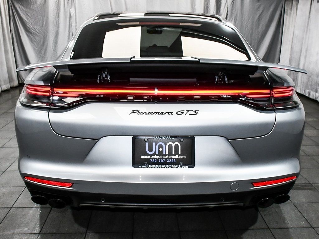 2023 Porsche Panamera GTS photo 5