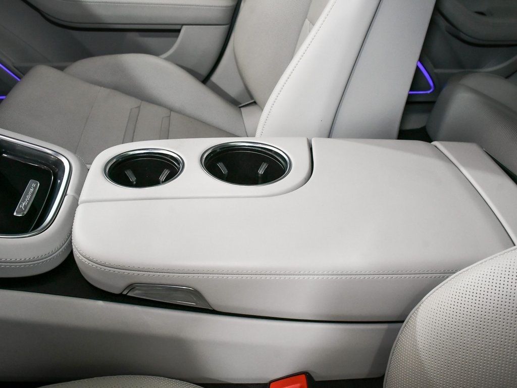 2023 Porsche Panamera GTS photo 45