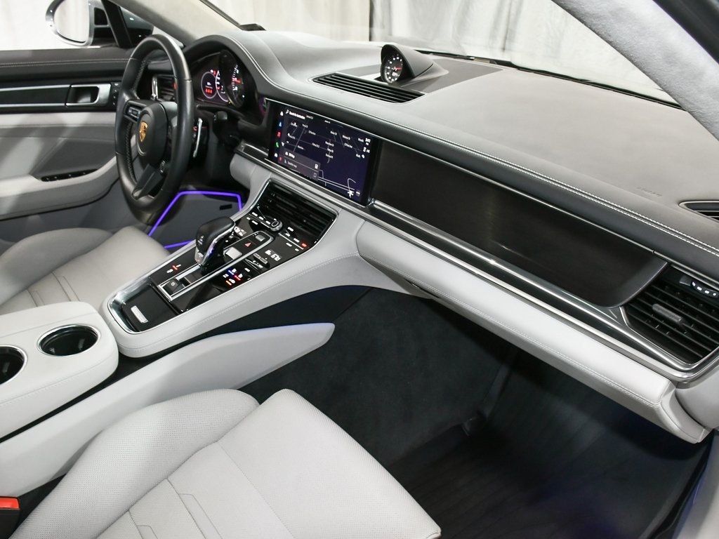 2023 Porsche Panamera GTS photo 58
