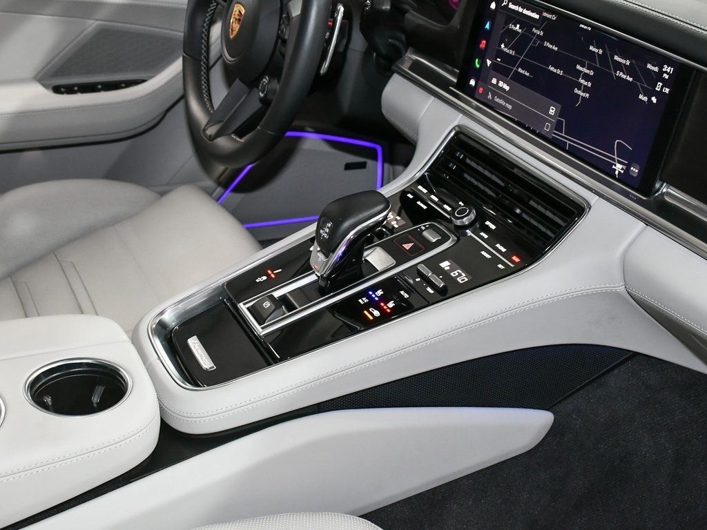 2023 Porsche Panamera GTS photo 60