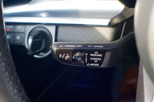 2023 Porsche Panamera MSRP$121040/Platinum/AWD/AssistancePkg/HeadsUpDisplay/NAV - 22996229 - 24