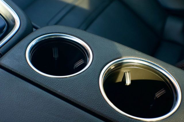 2023 Porsche Panamera MSRP$121040/Platinum/AWD/AssistancePkg/HeadsUpDisplay/NAV - 22996229 - 31