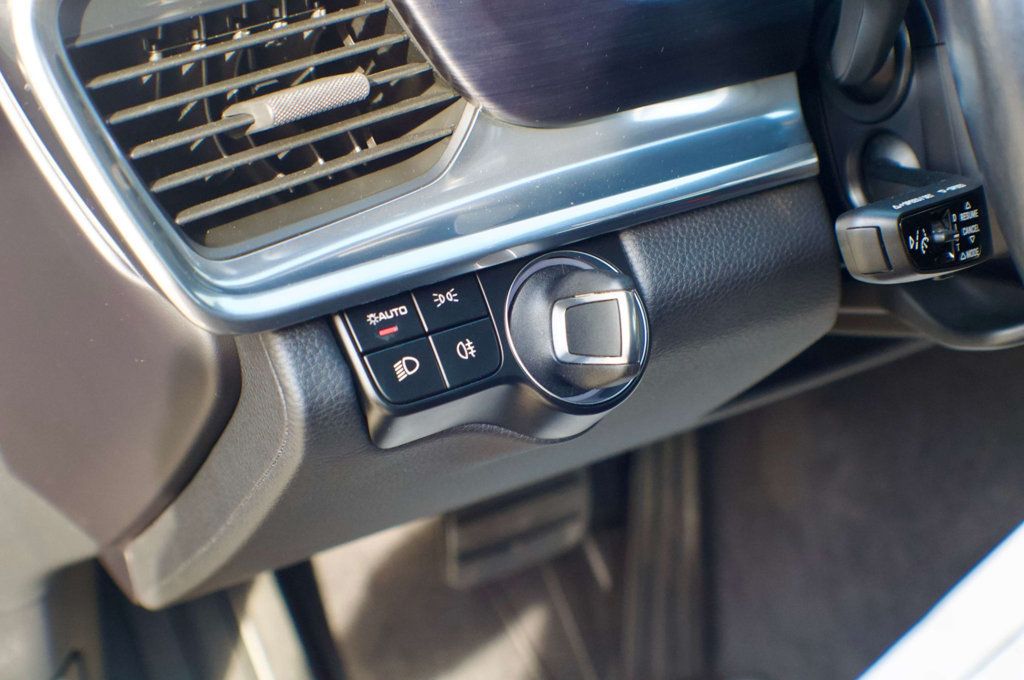 2023 Porsche Panamera MSRP$121040/Platinum/AWD/AssistancePkg/HeadsUpDisplay/NAV - 22996229 - 33