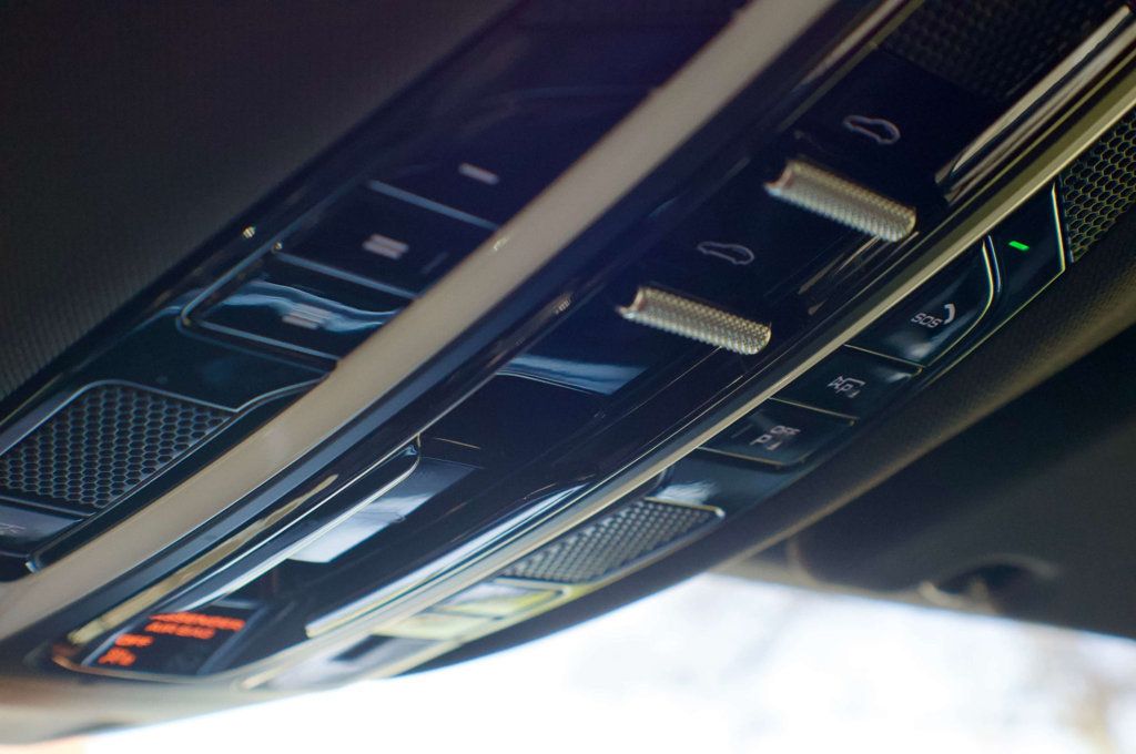 2023 Porsche Panamera MSRP$121040/Platinum/AWD/AssistancePkg/HeadsUpDisplay/NAV - 22996229 - 35