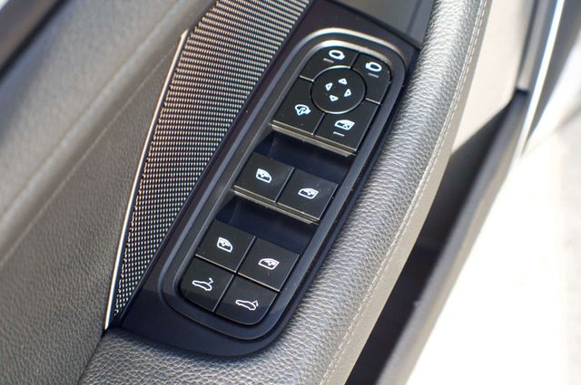 2023 Porsche Panamera MSRP$121040/Platinum/AWD/AssistancePkg/HeadsUpDisplay/NAV - 22996229 - 38