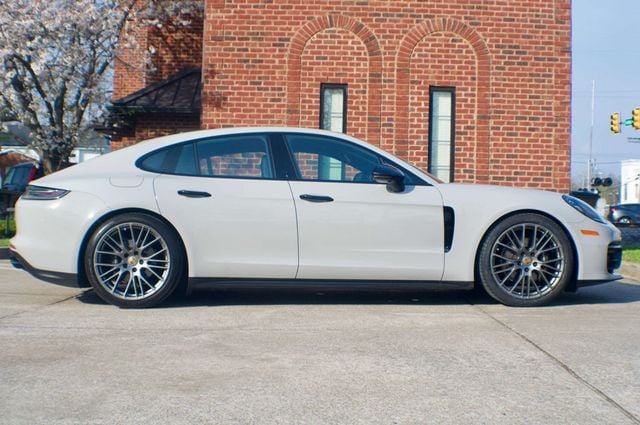 2023 Porsche Panamera MSRP$121040/Platinum/AWD/AssistancePkg/HeadsUpDisplay/NAV - 22996229 - 3