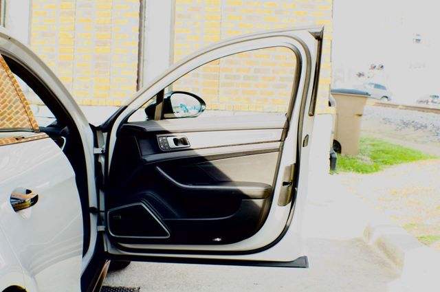 2023 Porsche Panamera MSRP$121040/Platinum/AWD/AssistancePkg/HeadsUpDisplay/NAV - 22996229 - 41