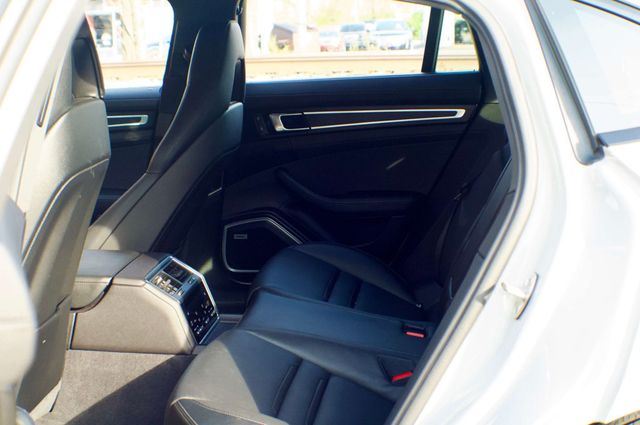2023 Porsche Panamera MSRP$121040/Platinum/AWD/AssistancePkg/HeadsUpDisplay/NAV - 22996229 - 46