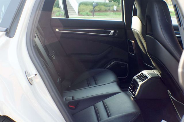 2023 Porsche Panamera MSRP$121040/Platinum/AWD/AssistancePkg/HeadsUpDisplay/NAV - 22996229 - 50