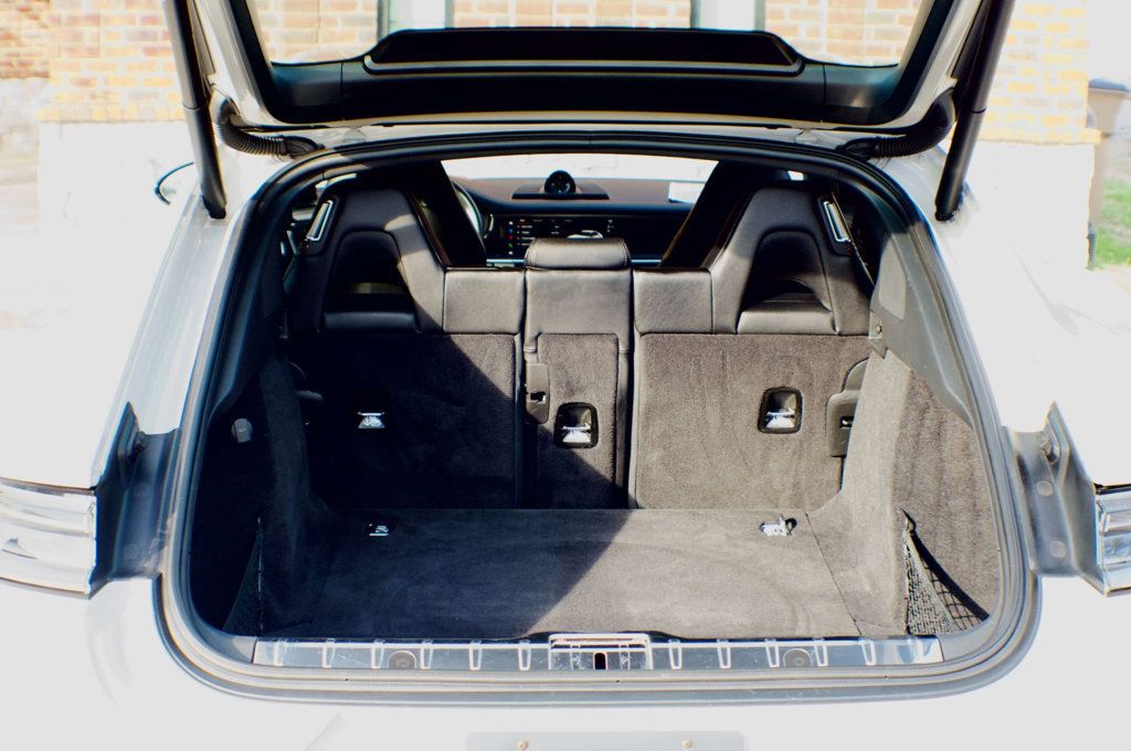 2023 Porsche Panamera MSRP$121040/Platinum/AWD/AssistancePkg/HeadsUpDisplay/NAV - 22996229 - 52