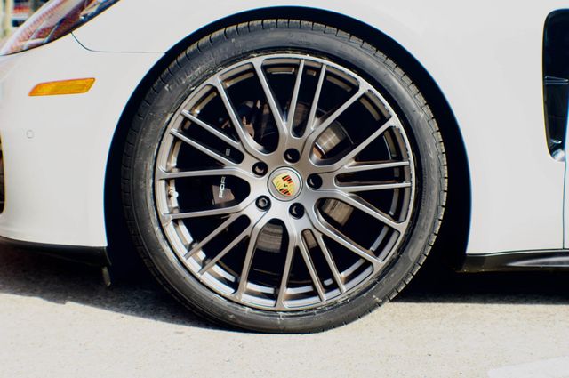 2023 Porsche Panamera MSRP$121040/Platinum/AWD/AssistancePkg/HeadsUpDisplay/NAV - 22996229 - 55