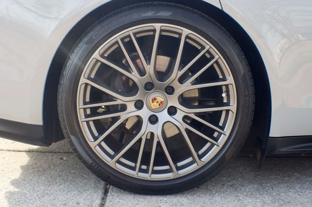 2023 Porsche Panamera MSRP$121040/Platinum/AWD/AssistancePkg/HeadsUpDisplay/NAV - 22996229 - 56
