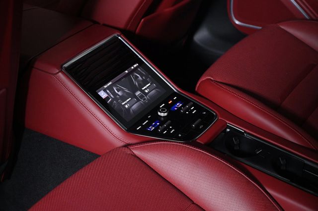 2023 Porsche Panamera Platinum Edition - 22981980 - 19
