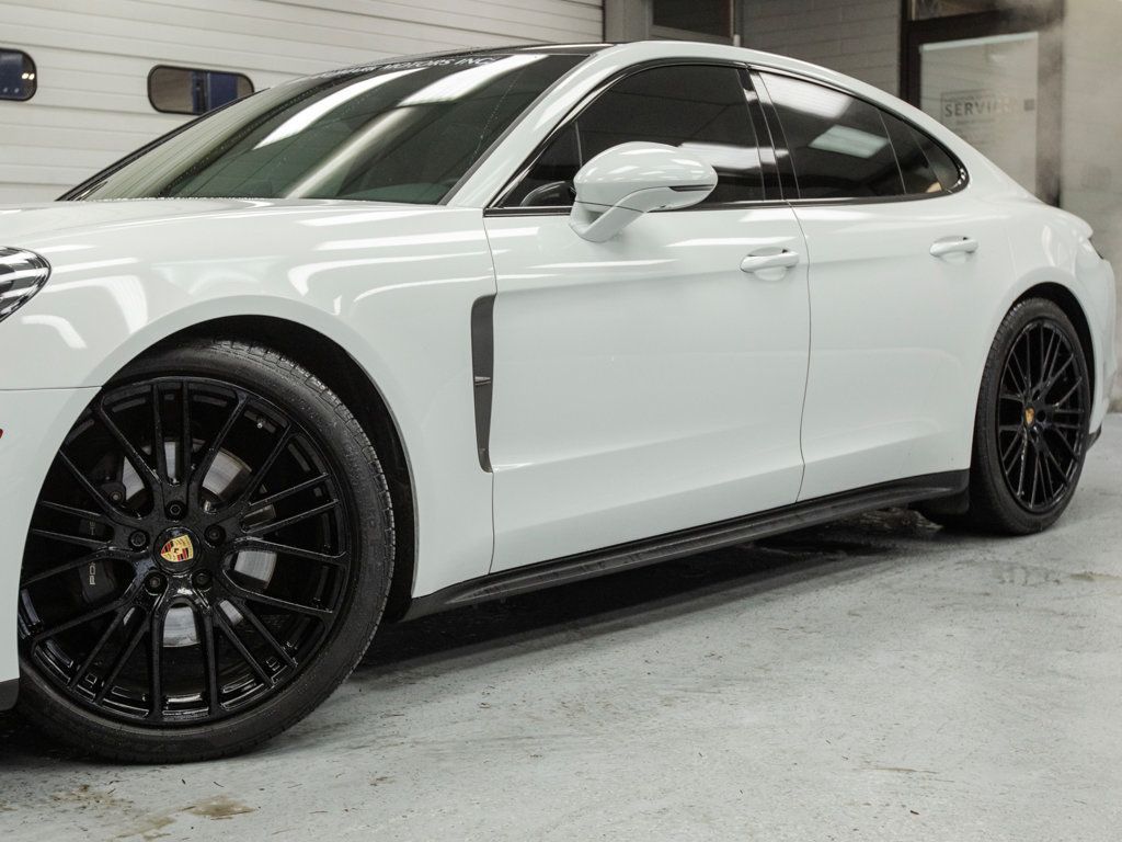 Porsche Panamera photo 13