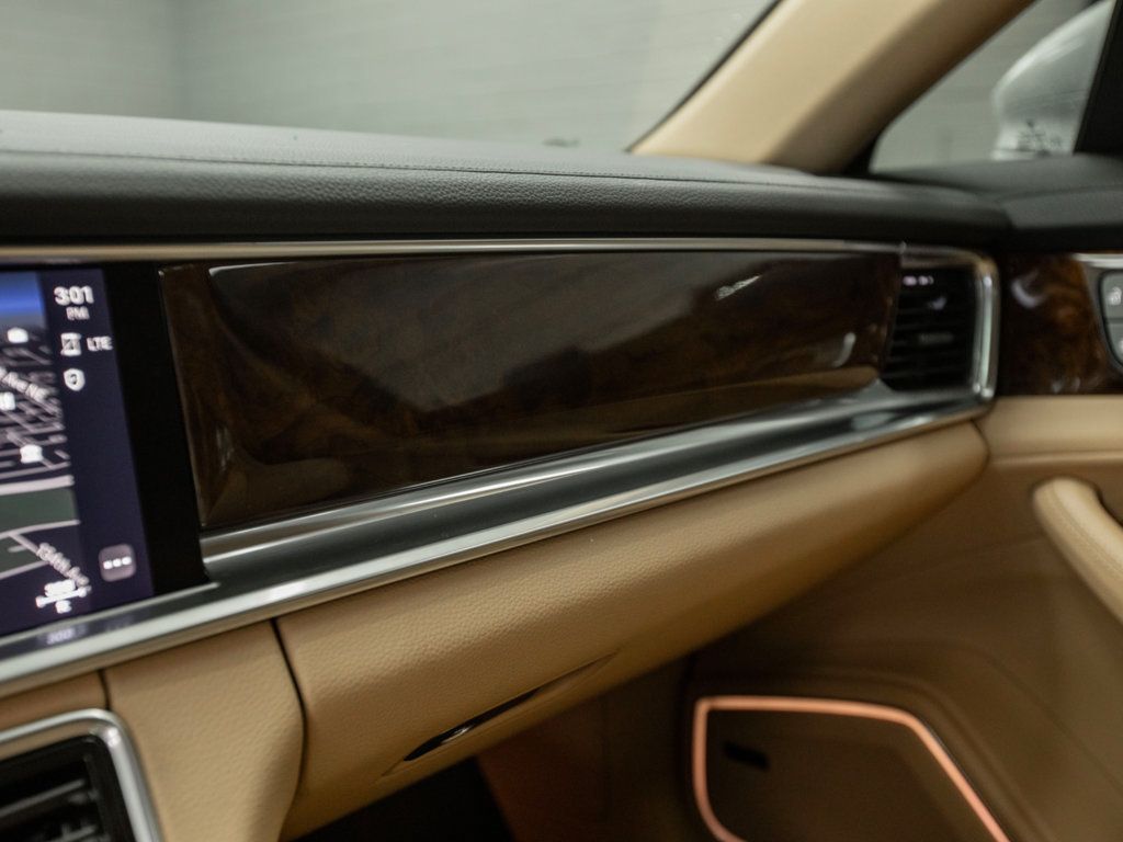 Porsche Panamera photo 26